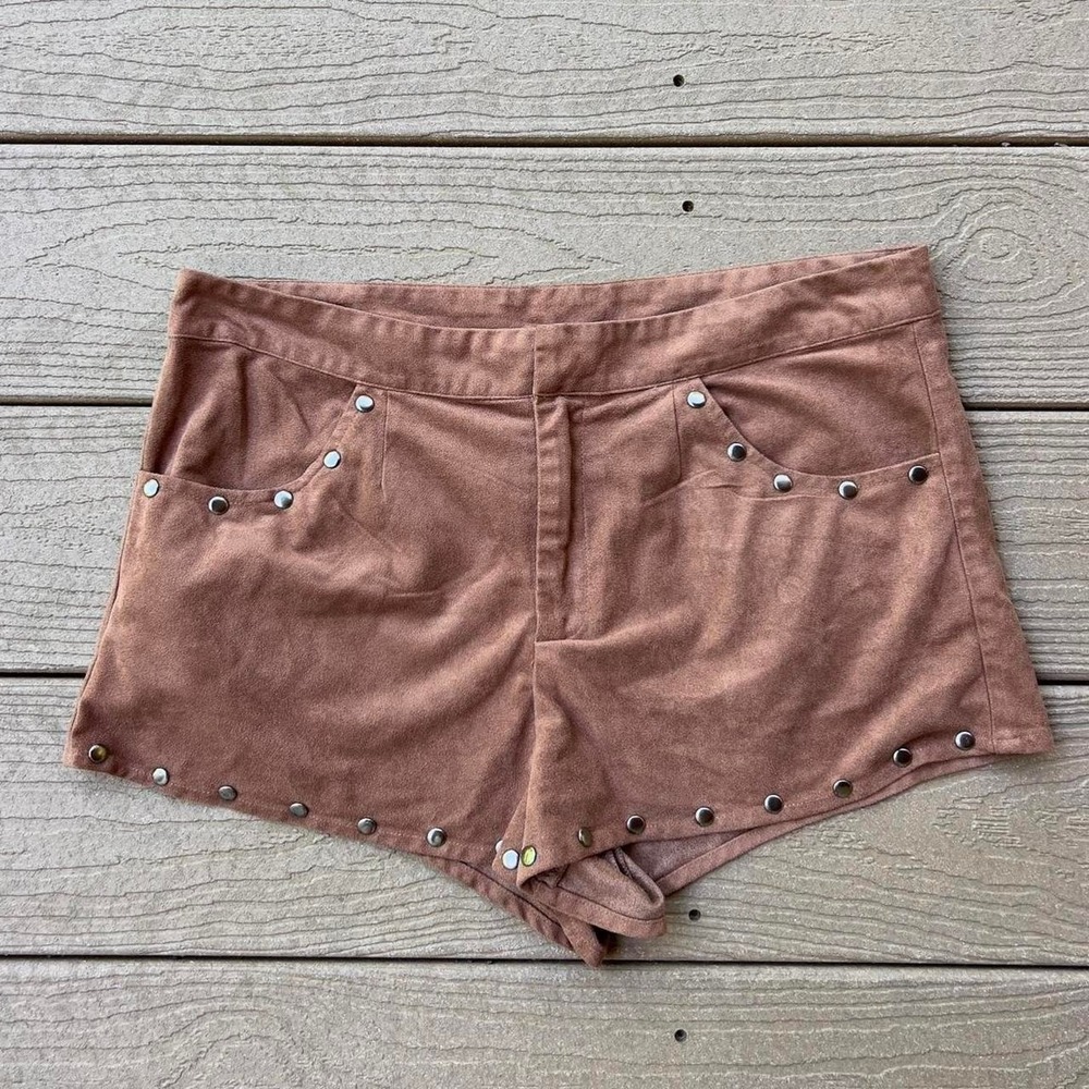 Brown Suede Studded Mini Shorts Size Medium Festival‎ Boho